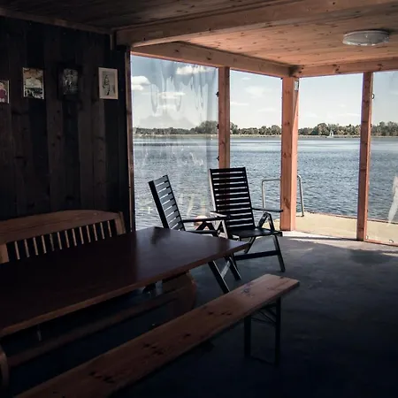 Nad Narvia Appartement *