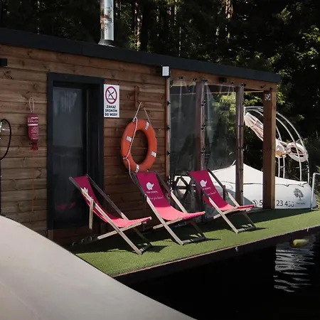 Nad Narvia דירה סרוק