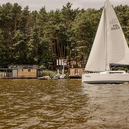 Nad Narvia Appartement *